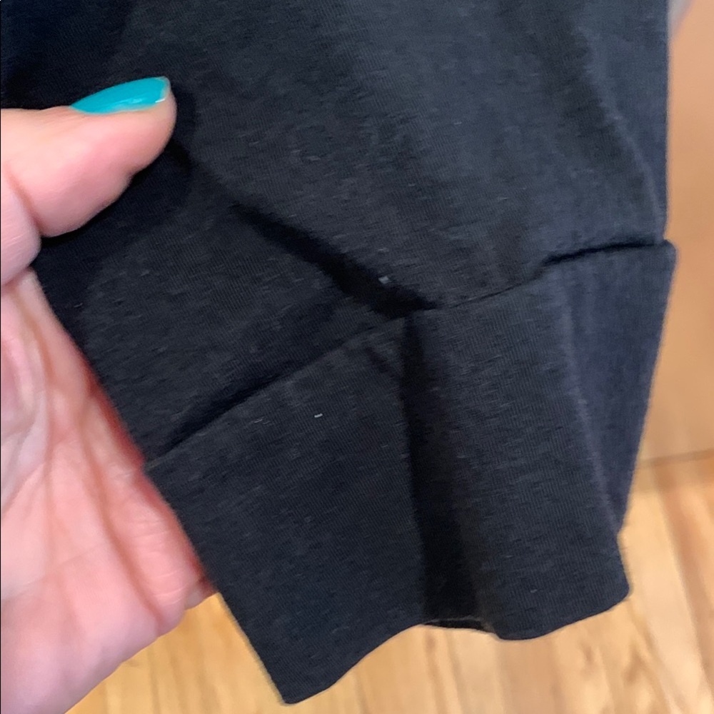 Classic Black XL Robe. Attached belt. Inner tie. Size XL - Picture 6 of 7